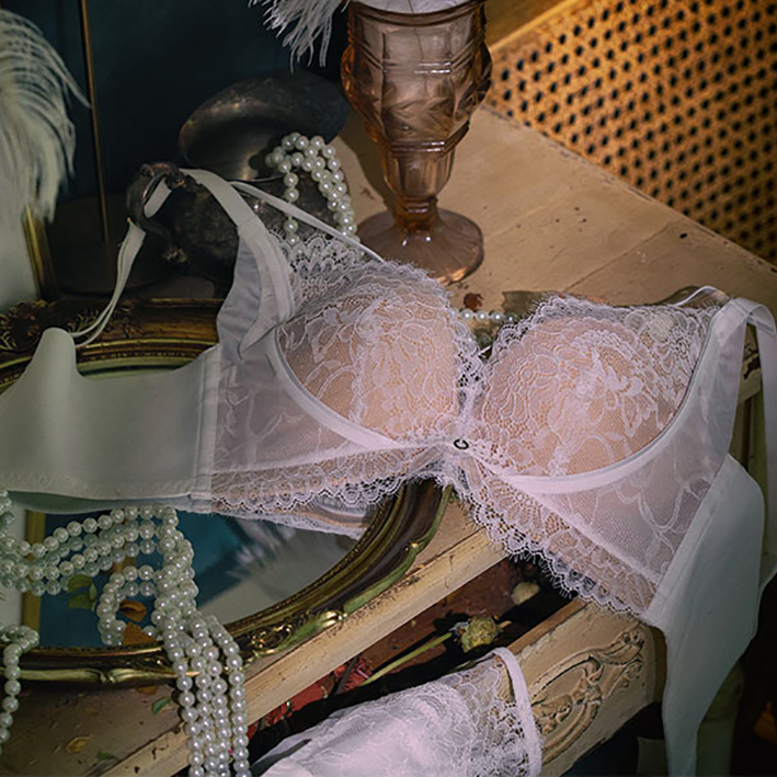 Maxroses蕾丝印画云感棉养护内衣（白色）（赠内裤款式随机）