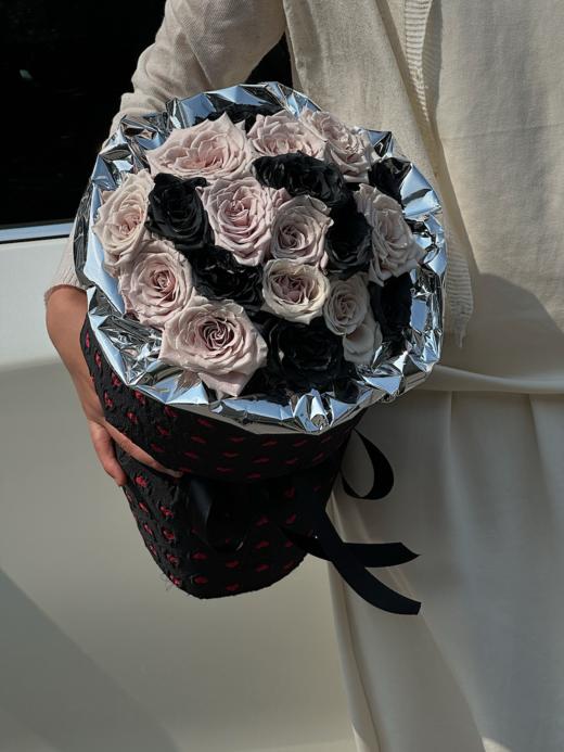 热恋情歌  暗黑版 · 花束 商品图1