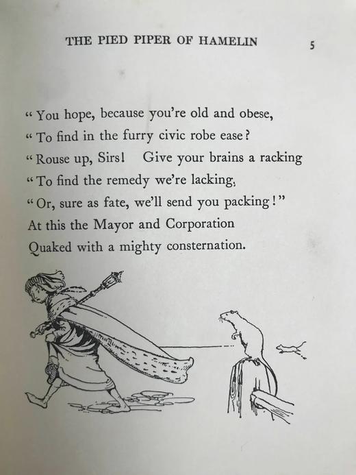 1962年 罗伯特·布朗宁《哈梅林的吹笛人》 玛格丽特·塔兰特8幅彩色与多幅黑白插图 精装32开 商品图13