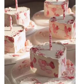 氛围爱心蛋糕 | nama甜品研究所