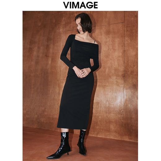 VIMAGE纬漫纪秋季新款不对称露肩长袖黑色连衣裙V2077602 商品图1