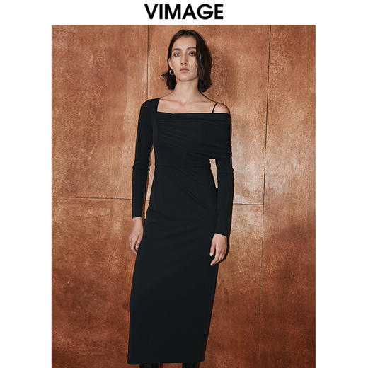 VIMAGE纬漫纪秋季新款不对称露肩长袖黑色连衣裙V2077602 商品图4
