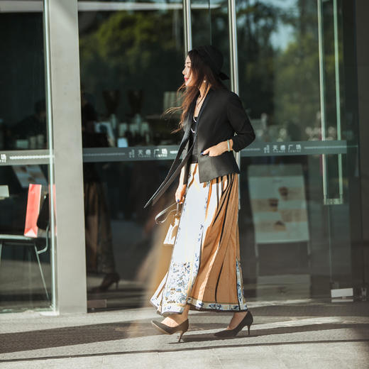 【林栖设计小店】【现货】【植物染】生活在左绣花改良马面裙高腰气质复古国潮2023秋冬新品半身裙女1933202 商品图4