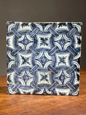 青花绘连环绳结纹瓷板地砖，顺丰包邮