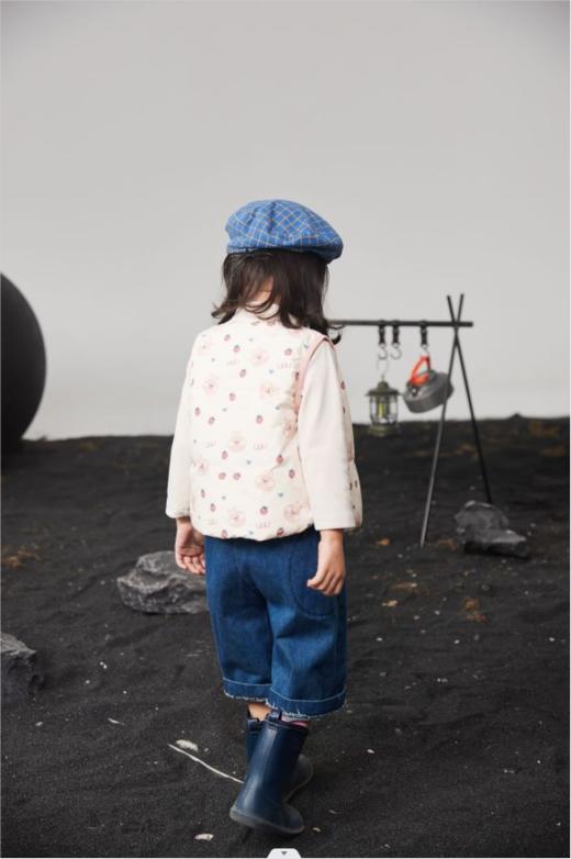 【2023新款】兔兔小布小兔草莓数码印花马甲 商品图2