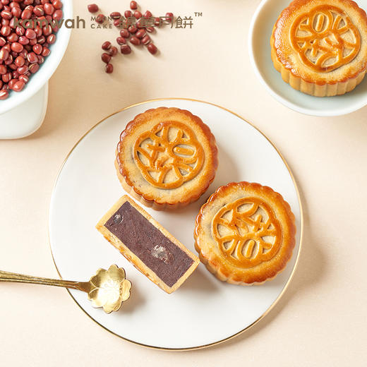 香港锦华 福鹿咏月1010g蛋黄莲蓉红豆沙黑芝麻抹茶蜜豆海风椰丝焦糖玛奇朵月饼12枚 商品图3