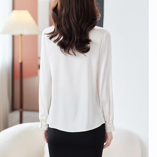 TC7980粉色真丝衬衫女2023春秋新款长袖上衣时尚刺绣桑蚕丝翻领气质衬衣 商品图2