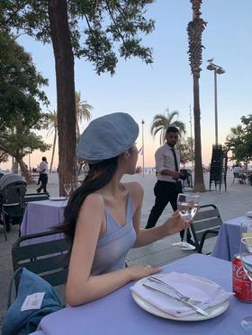 Read Nameless /巴塞海边穿的蓝色假两件羊毛吊带裙