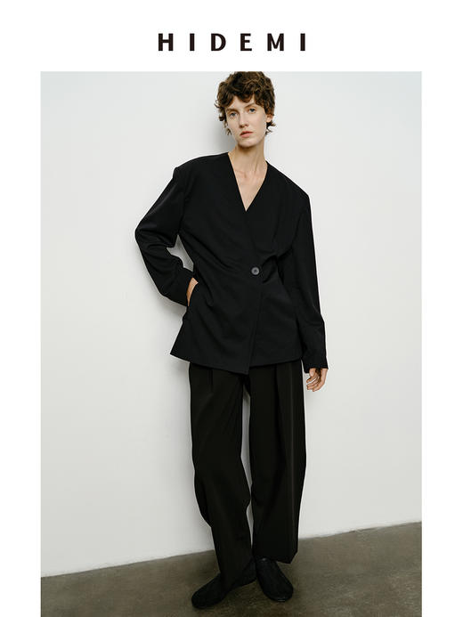 HIDEMI 极简无领设计感收腰立体剪裁一粒扣西装 黑色/深棕色 商品图7