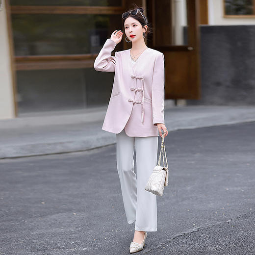 秋季新款，新中式直角肩V领盘扣外套HR-QMC1502 商品图5