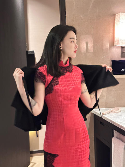 DUO智仙生粉更适合中国宝宝的芭比风格新中式玫红千鸟格蕾丝旗袍 商品图2