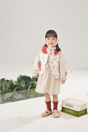 【2023新款】兔兔小布印花草莓口袋马甲