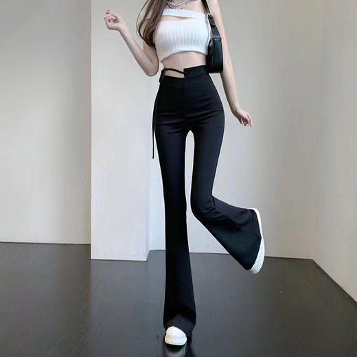 夏日来袭，微喇叭裤女装备必备！高腰绑带设计，修身显瘦，让你美出新高度。不规则剪裁，搭配休闲拖地裤，尽显时尚范儿。马蹄裤腿线条优美，轻松打造街头潮流风。 商品图2