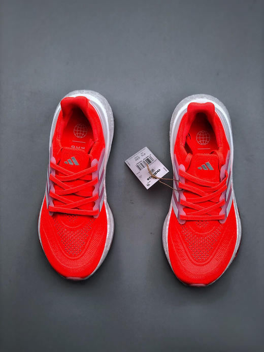 夏季特惠💰390 真标真爆 # Adidas ultra Boost 2023 Light"Black/White"23版轻弹系列低帮袜套式针织透气缓震休闲运动慢跑鞋 商品图4