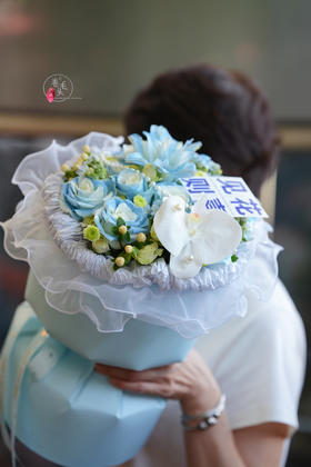 #2023. 8.22七夕# 碎冰蓝小香风花束