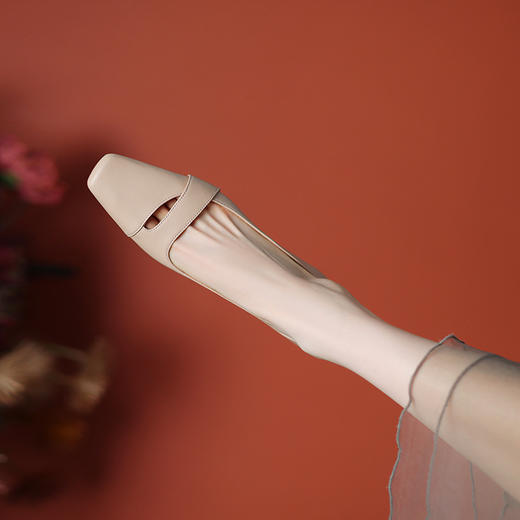 OLD-M8252细跟法式高跟鞋2023年新款仙女晚风温柔鞋中跟玛丽珍鞋单鞋杏色鞋 商品图3