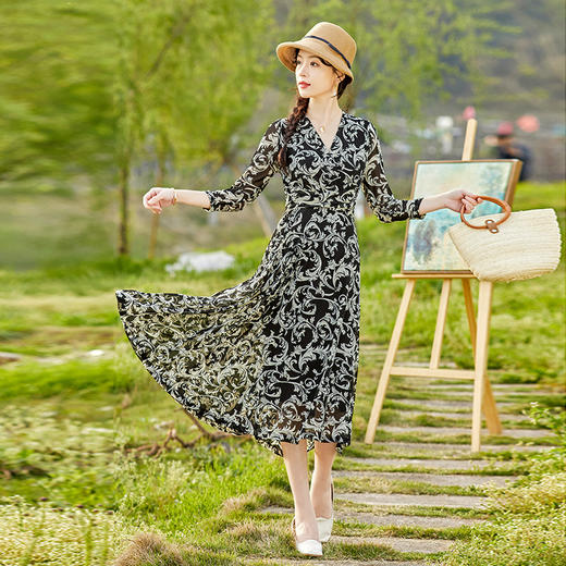 轻奢优雅，气质名媛高弹网纱印花七分袖连衣裙HR-WS2303B9 商品图1