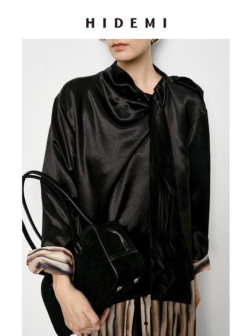 HIDEMI 艺术缎面光泽感褶皱荡漾领丝巾绑带套装 衬衫/半身裙 商品图3