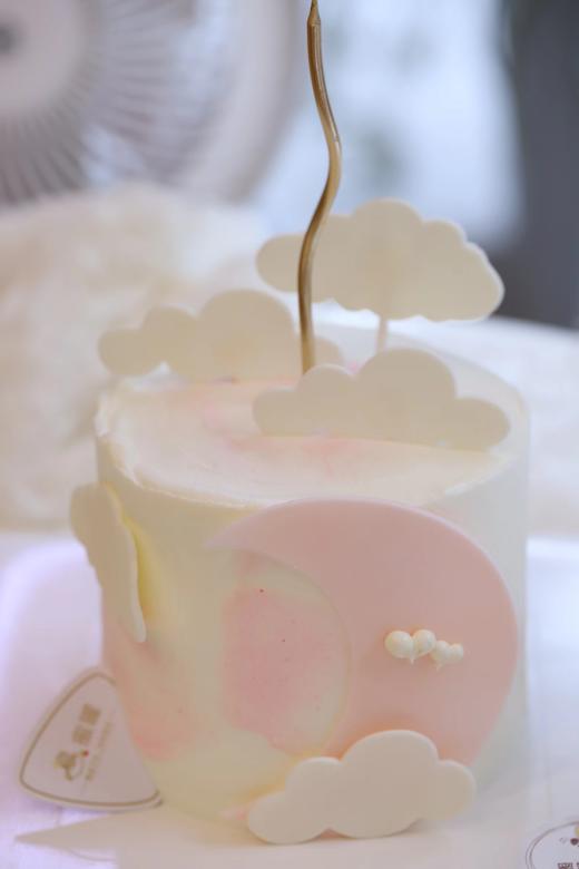 月亮弯弯（提前一天以上预订） 商品图0