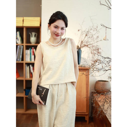 【抖音专属】吊带+阔腿裤（22705076n+237090038-玉色） 商品图0