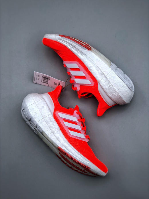 夏季特惠💰390 真标真爆 # Adidas ultra Boost 2023 Light"Black/White"23版轻弹系列低帮袜套式针织透气缓震休闲运动慢跑鞋 商品图8