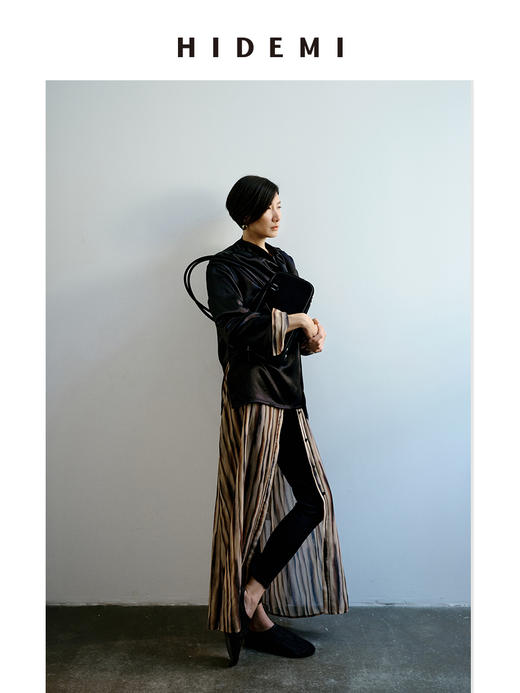 HIDEMI 艺术缎面光泽感褶皱荡漾领丝巾绑带套装 衬衫/半身裙 商品图4