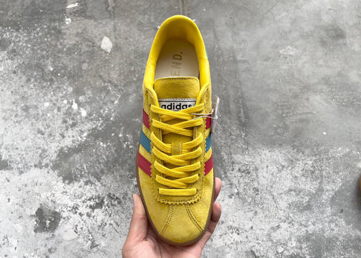 夏季特惠💰300 Adidas Originals Bermuda 绒面麂皮防滑耐磨轻便低帮板鞋 商品图3