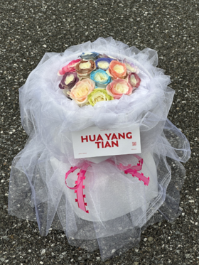 七彩玫瑰 · 花束