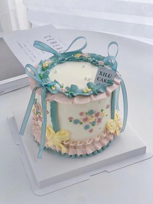 芭蕾风蛋糕(至少提前5小时下单) 商品图0