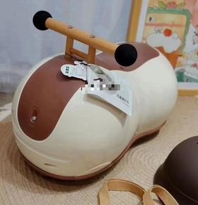 （顺丰包邮 5起少5元（四种颜色）哈撒韦花生扭扭车（送头盔和小熊书包一个）
