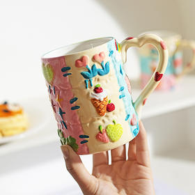 摩登主妇马克杯女生陶瓷喝水杯家用创意浮雕杯子高颜值牛奶早餐杯