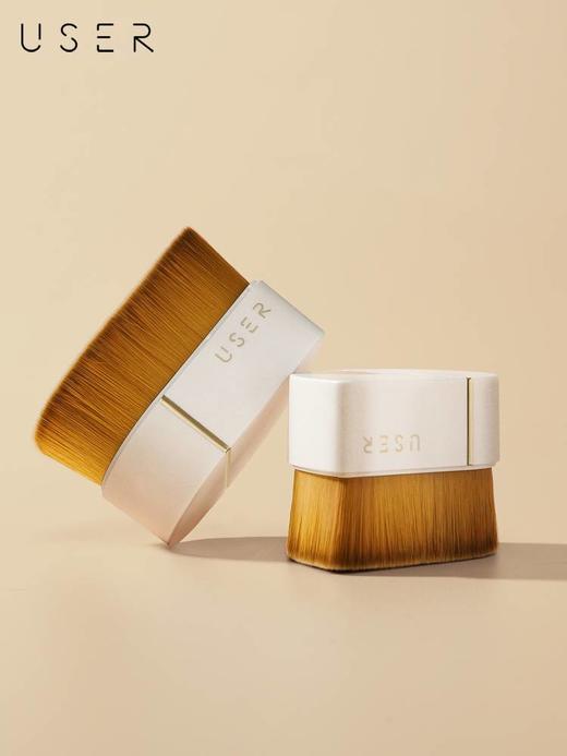植村秀平替·user逗号无痕粉底刷 商品图0
