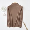【螺纹质地，温暖而亲肤】春秋交替，针织保暖，轻盈亲肤。柔软的质感，仿佛穿上了大地的温暖。深色螺纹勾勒出优美的曲线，半高领长袖T恤恰到好处，展现女性的柔美和优雅。 商品缩略图2