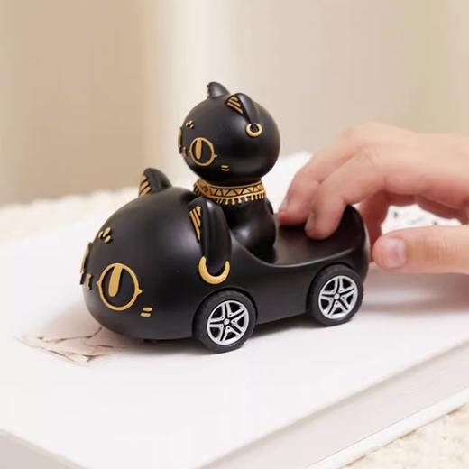 大英博物馆盖亚·安德森猫和她的朋友们系列 巴斯特猫猫车手机支架摆件 商品图2