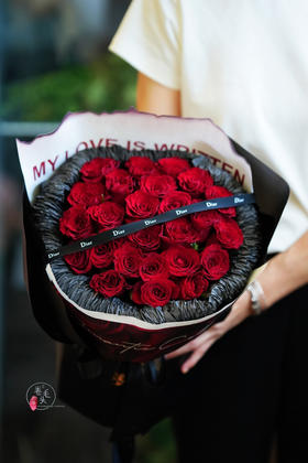 #2023. 8.22七夕# 24枝红玫瑰花束