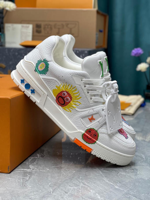 夏季特惠💰600 LV 公司级 # 驴牌 Trainer 打印走秀新款！空胶工艺；原版开发 上脚非常舒适 商品图2