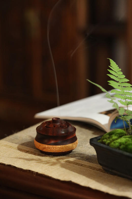 事事如意°血檀镶黄杨香盒 商品图4