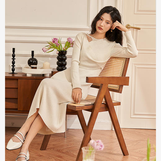法式针织连衣裙女秋季新款气质小众交叉设计感长裙V1938438 商品图3