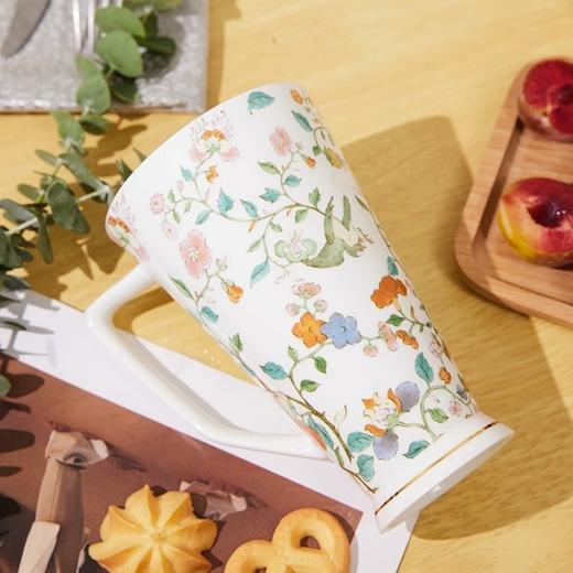 大都会艺术博物馆东方梦境系列 花莺絮语大容量斜身骨瓷杯陶瓷杯礼盒500ml 商品图3