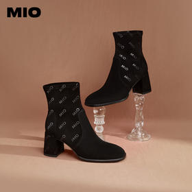 MIO米奥冬季方头方跟通勤靴子复古印花个性潮感时装靴女靴M235601935