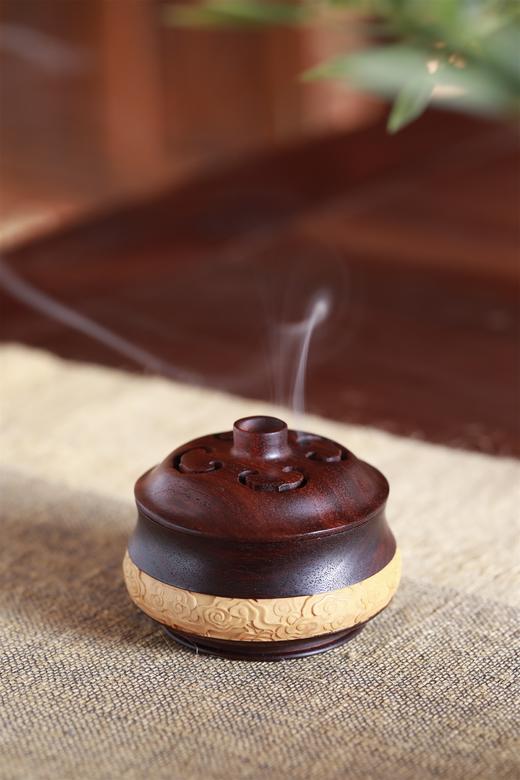 事事如意°血檀镶黄杨香盒 商品图1