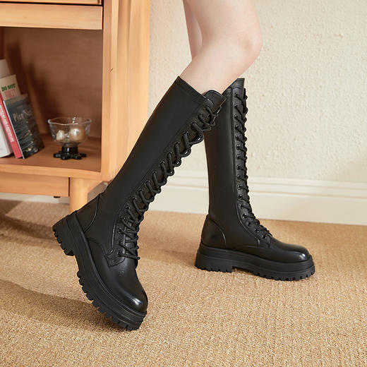 西遇骑士长筒靴女新款秋季英伦朋克绑带厚底马丁靴不过膝长靴D2033857 商品图2