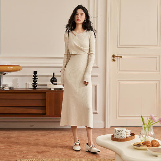 法式针织连衣裙女秋季新款气质小众交叉设计感长裙V1938438 商品图1
