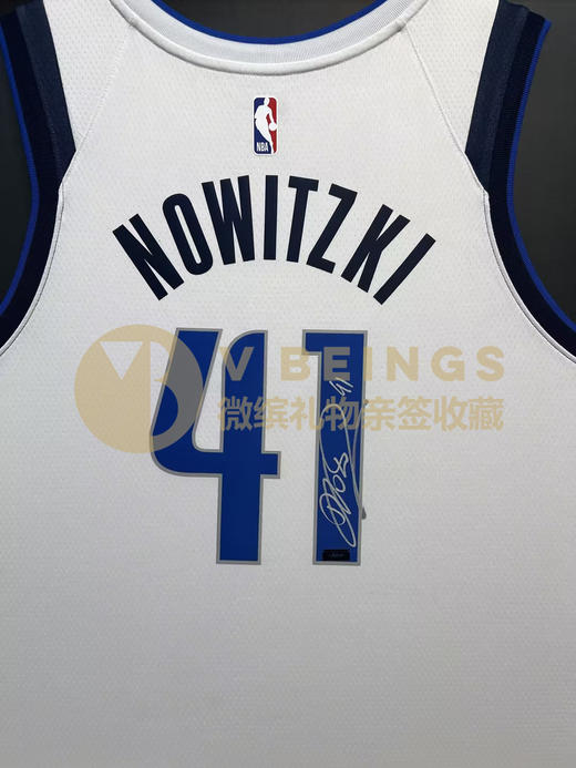 收藏系列 诺维斯基 小牛队41号白色 亲笔签名球衣 商品图2