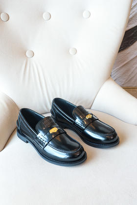 真皮复古小金币乐福鞋