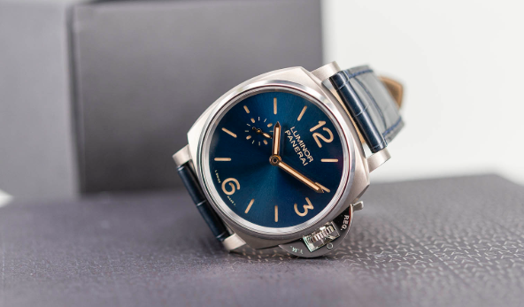 VS厂沛纳海PAM00728「42mm钛金属」腕表深度评测-少见的薄款蓝面组合