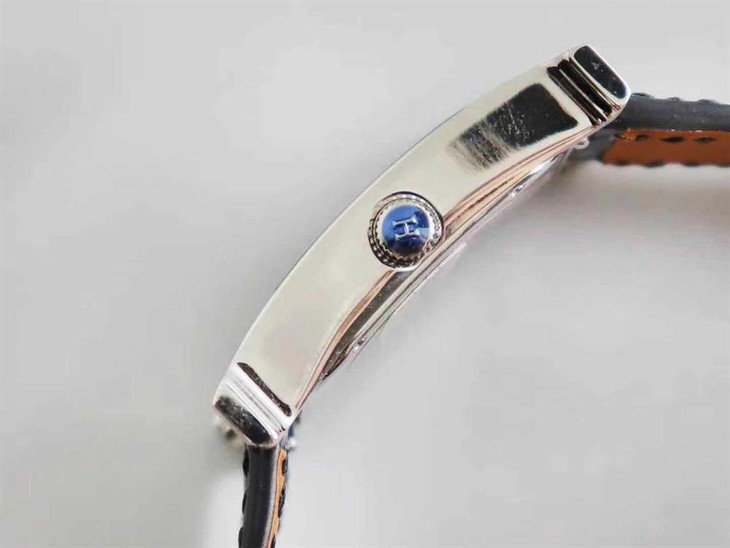 Z6厂爱马仕HeureH系列镶钻女士石英腕表评测