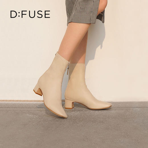 Dfuse迪芙斯冬季新款短靴女网红瘦瘦靴方头粗跟英伦女靴子女鞋DF34116704 商品图3