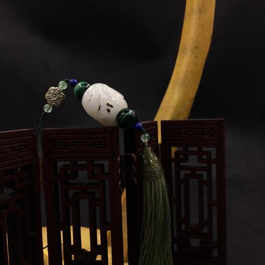 菊斋雅制 • 镂雕玉香囊（灯笼形） 商品图2