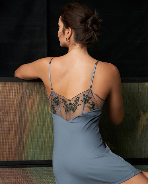 5F AIMER 爱慕墨色浓秋1993-细带睡裙 商品图2